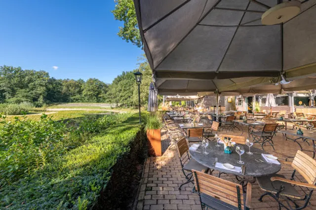 Rust Wat by Sidney Schutte