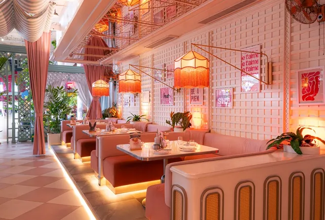 Mami Rose - The Goodtime Restaurant