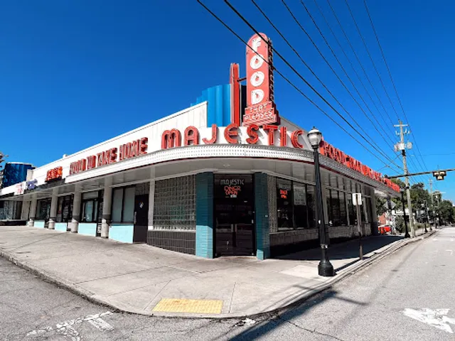 Majestic Diner