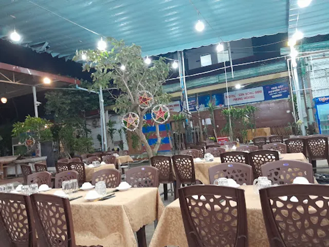 Hải Sản Cây Si Quán