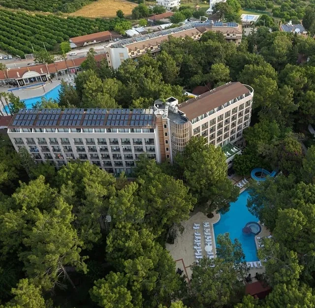 PIRATE'S PARK RESORT