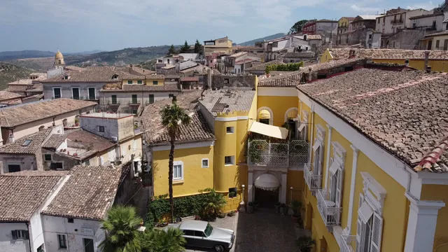 Palazzo Cherubini- Historic Luxury Retreat