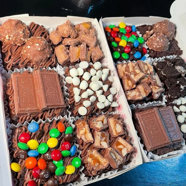 Always Shining by Valeria de León