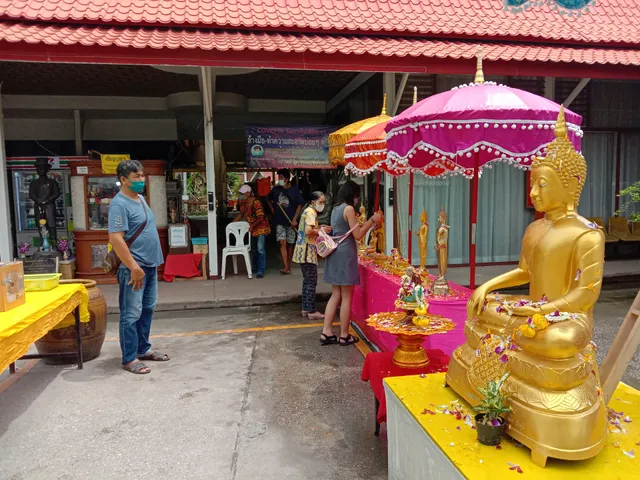 Bueng Phraya Floating Market