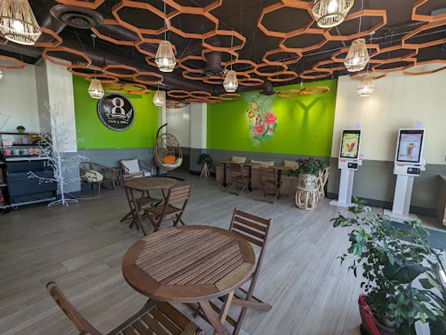 8 Degrees Cafe & Boba