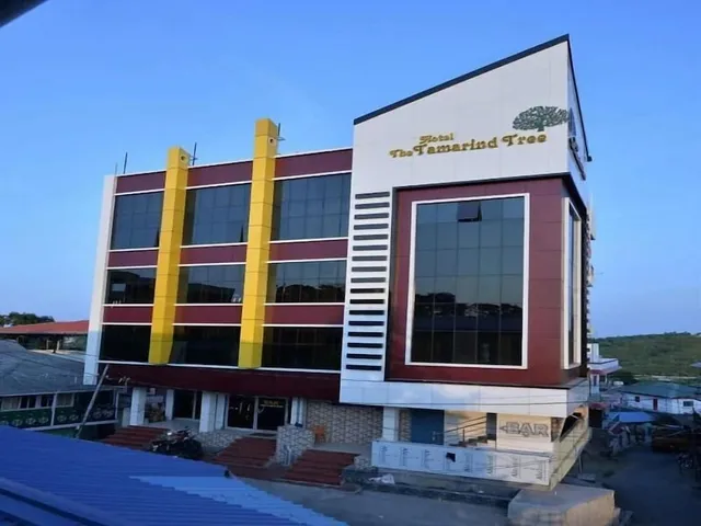 The Tamarind Tree Hotel & Restaurant