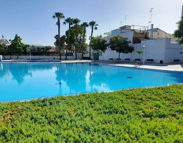 Piscina de verano (descubierta) Municipal de Burjasot