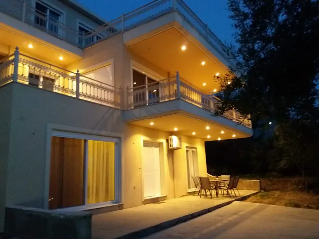 Agriomata Vergas Apartments Ενοικιαζομενα διαμερισματα