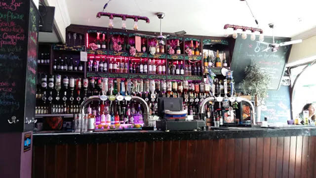 Bar 10