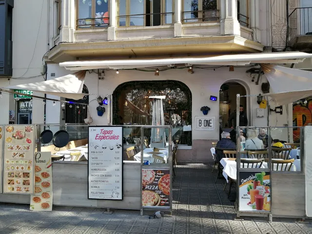 MONARQ Barceloneta | Tapas & Grill