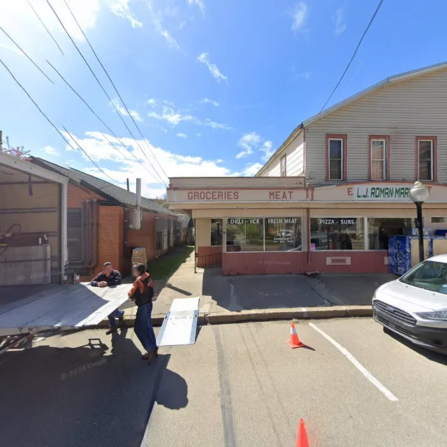 Hollow Hill Outdoors