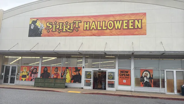 Spirit Halloween