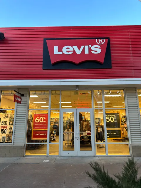Levi’s Outlet Store