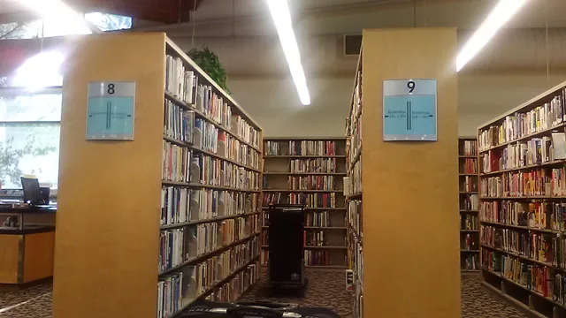 Encino - Tarzana Branch Library