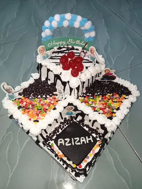 Azizah Cake