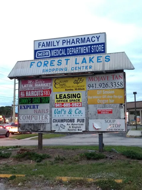 Forest Lakes Shopping Center