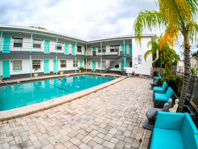 Uptown Inn & Suites, St Petersburg, FL