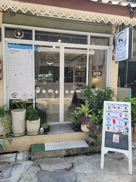 Beezy Bake : Bakery Studio & Coffee