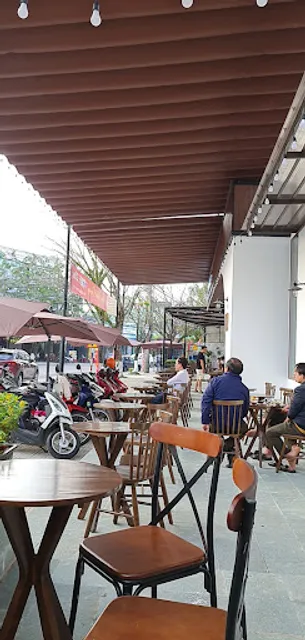 Khu du lich sinh thai & nha hang Ao xanh