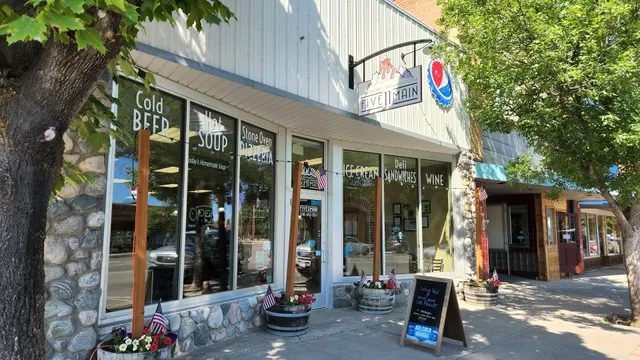 511 Main Fountain & Pizzeria