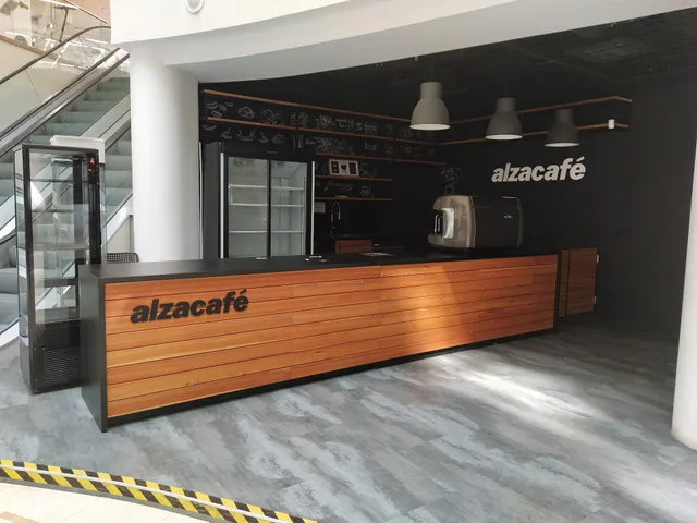 Alza Café
