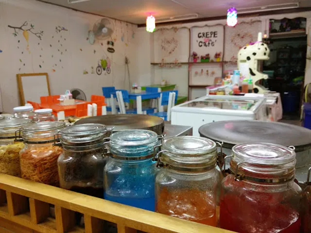 เอราวัณ Crepe Cafe & Fast Food