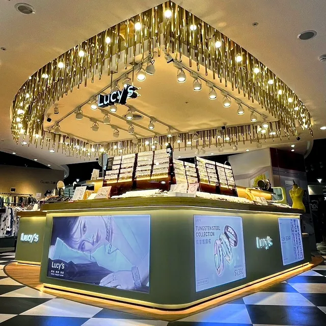Lucy's 飾品 微風南京