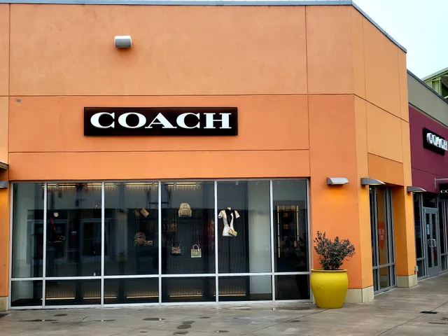 COACH Outlet
