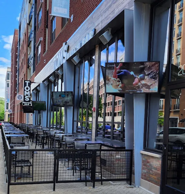 Tom's Watch Bar - National Harbor
