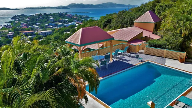 Cruz Views Condominiums