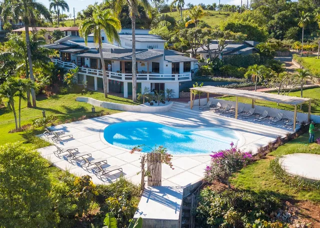 Catalina Tropical Lodge