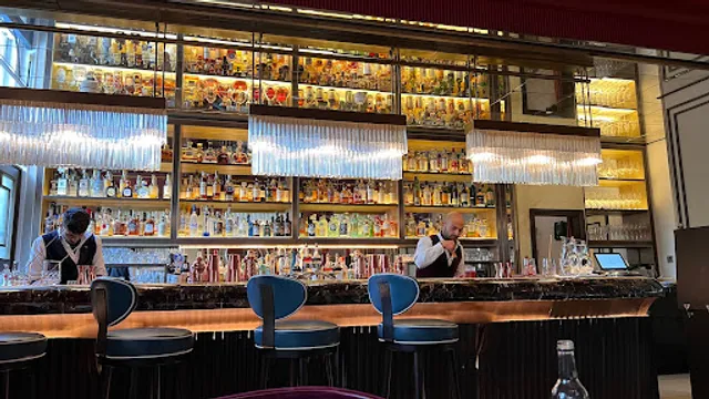 The Pine Bar - Mayfair