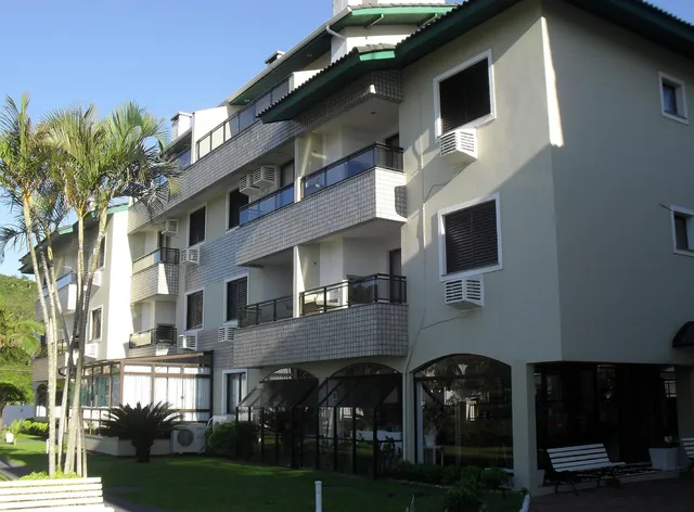 Entremares Residence