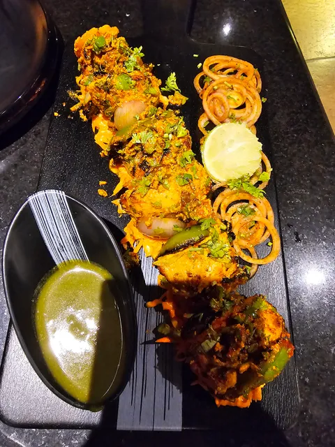 The Hidden Den - Terrace Cafe & Kitchen