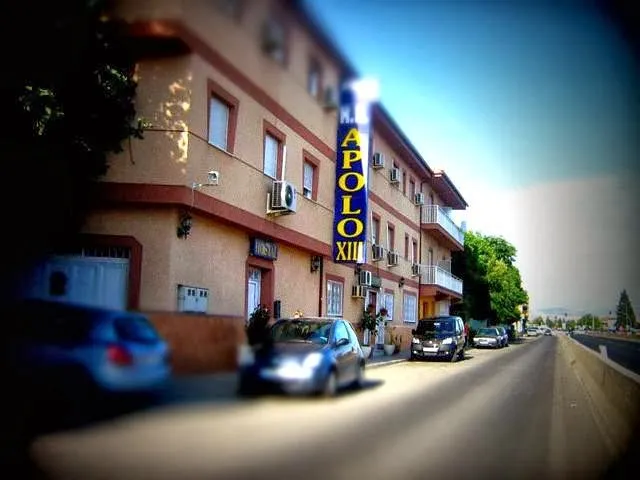 Hostal Apolo Trece