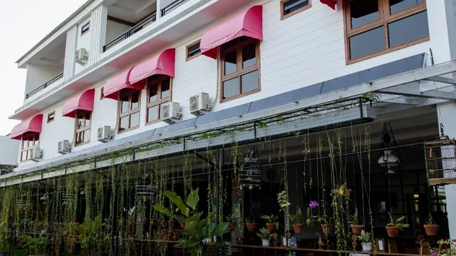 Baratha Hotel & Resto