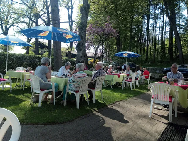 Gasthaus-Cafe Schießstätte
