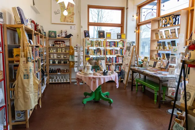 Two Rivers Bookstore