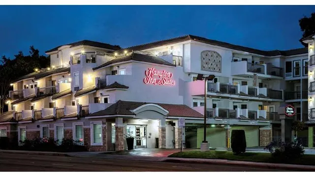 Hampton Inn and Suites Hermosa Beach