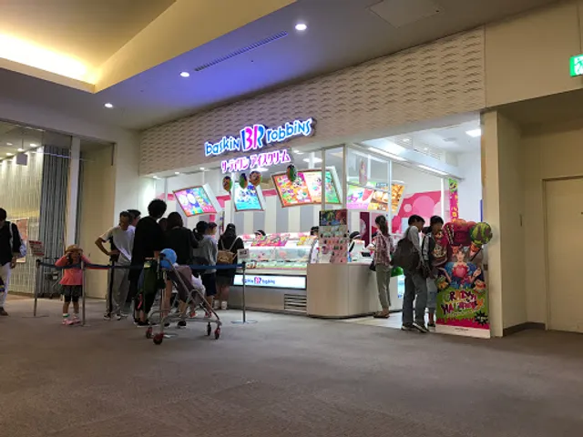 Baskin-Robbins LaLaport Shinmisato