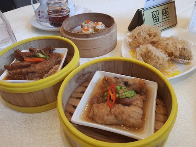 Lee Palace Chinese Restaurant