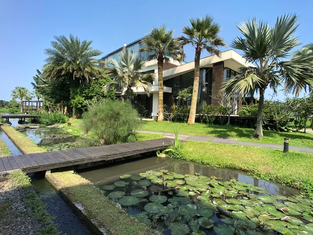 水畔星墅時尚會館