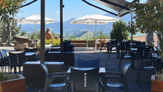 Zirta jatetxea Larraul ostatua