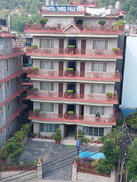 Hotel Third Pole 3 star