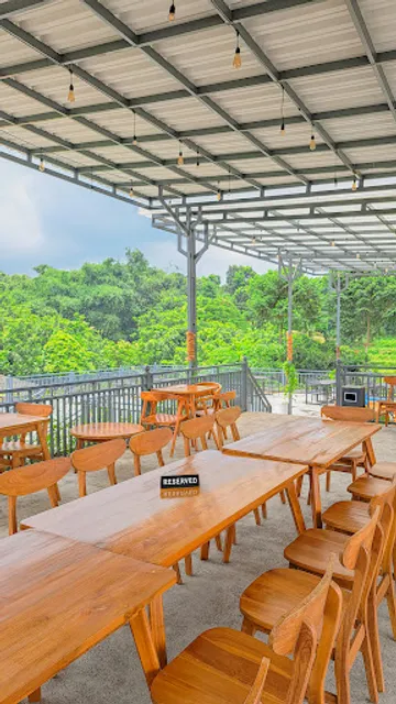 TERRACE GARDEN CAFE, RESTO & GLAMPING