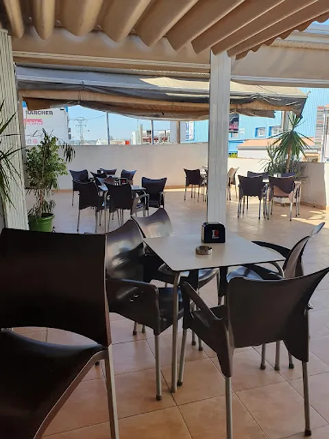 Cafe Bar El Tapiado 18