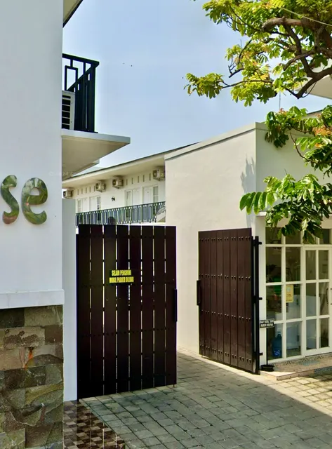 Tritisan House RedPartner