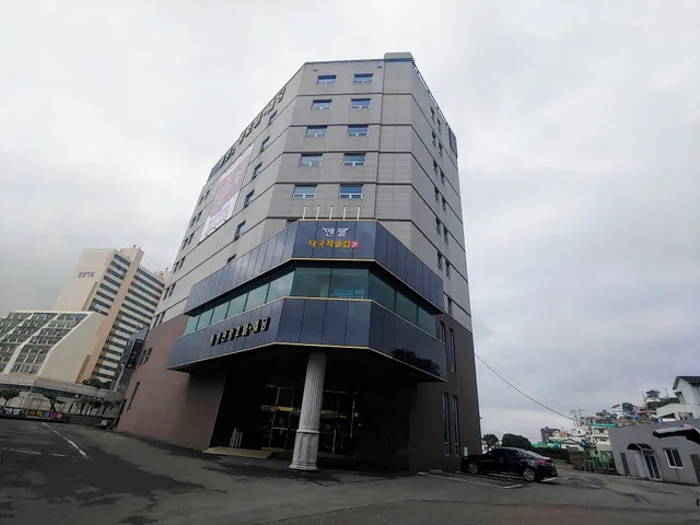 Tongyeong Tourist Hotel