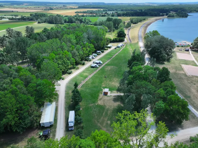 Aire de camping-car confort Nonsard