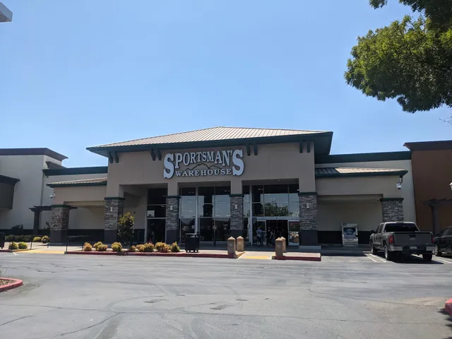 Sportsman's Warehouse